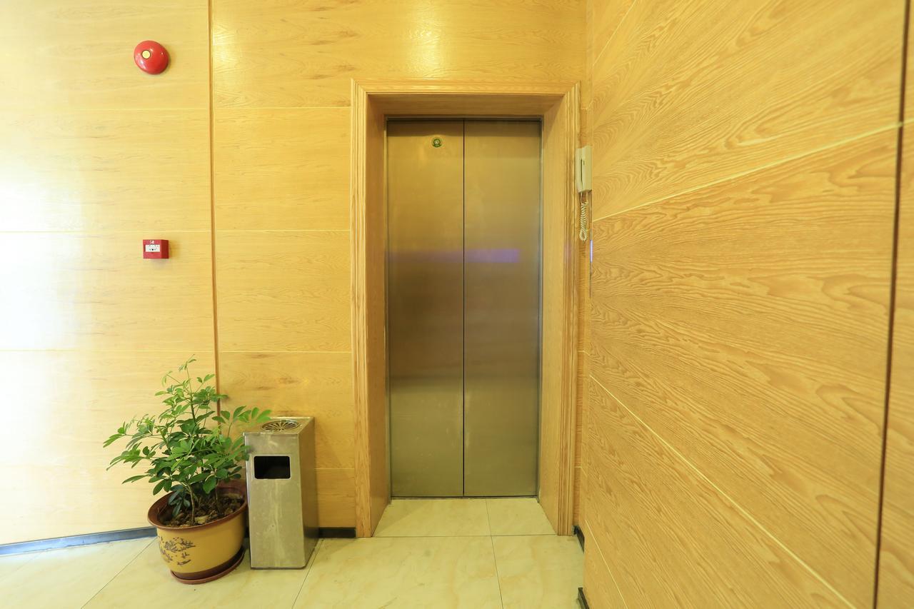 Oyo8001 Tiandi Hotel Σενζέν Εξωτερικό φωτογραφία
